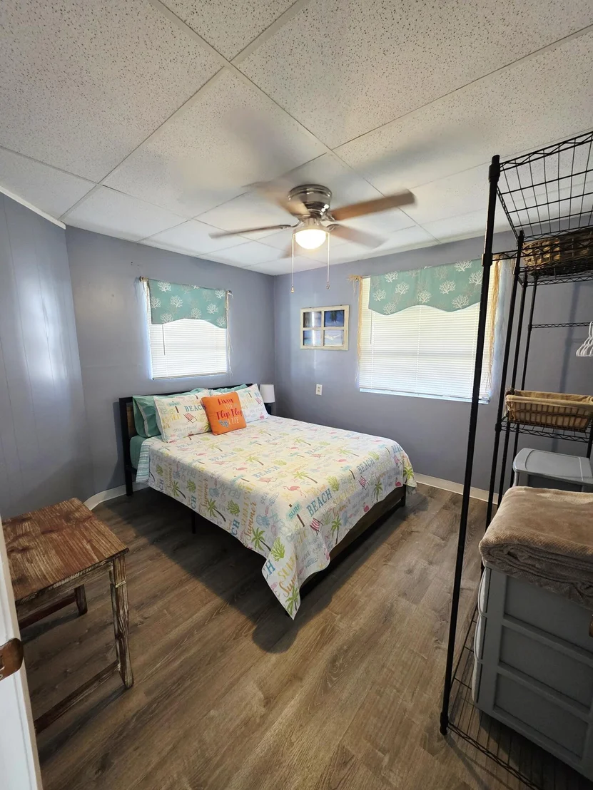 Photo of 1501 Lake Drive W