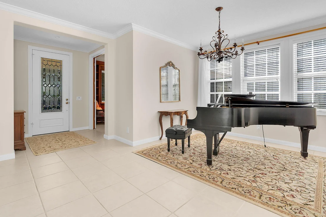 Photo of 216 Barbados Drive
