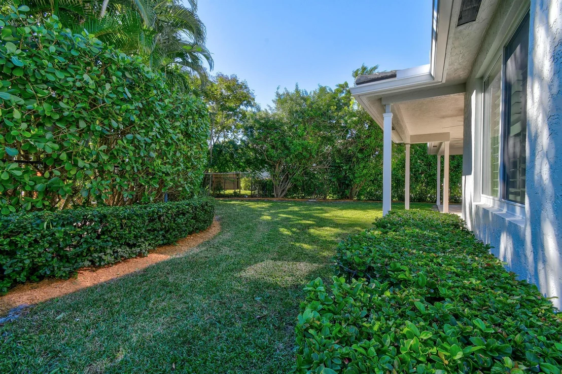 Photo of 369 Magnolia Drive