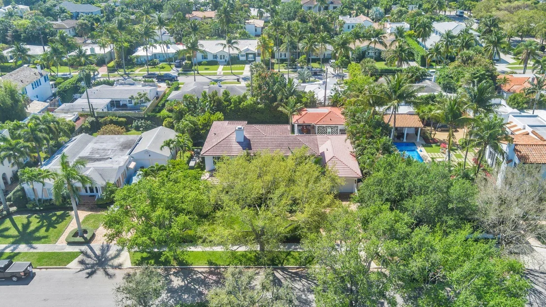 Photo of 220 Dyer Road