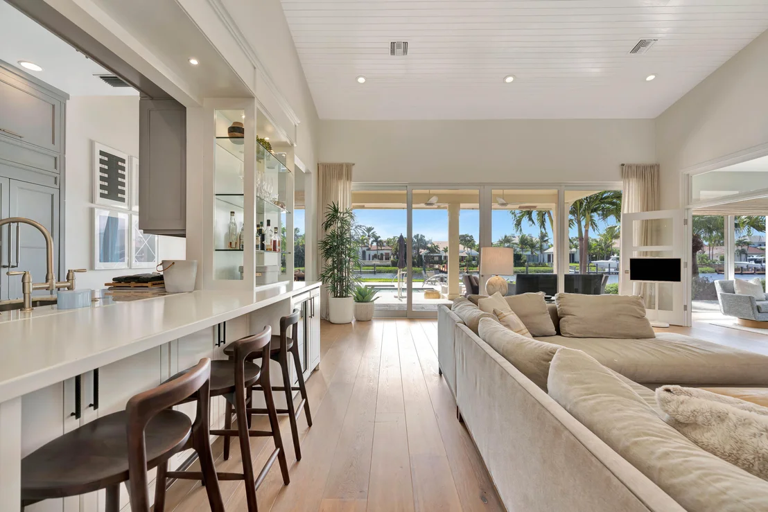 Photo of 185 Island Drive