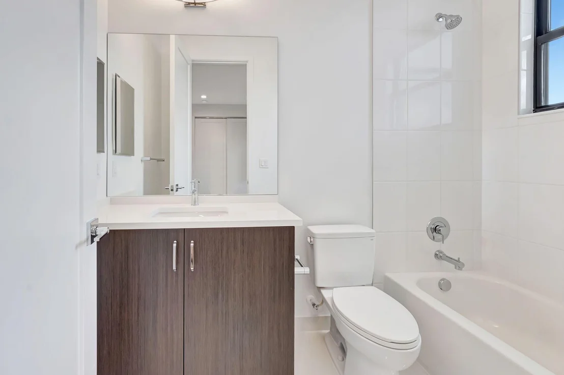 Photo of 9436 Riverside Park Drive