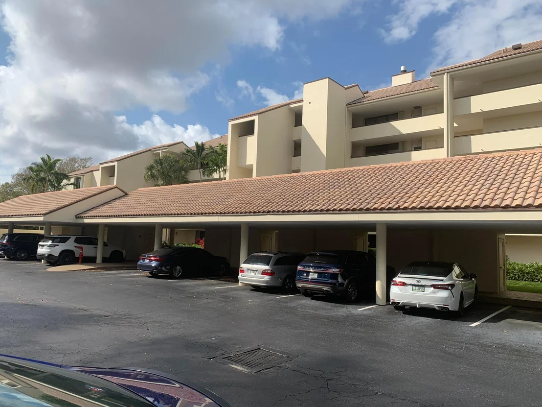 Photo of Unit BE103 at 1000 N Us-1