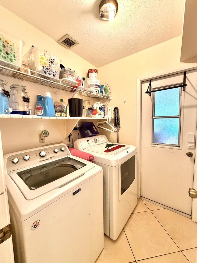Photo of 505 SE 18th Way
