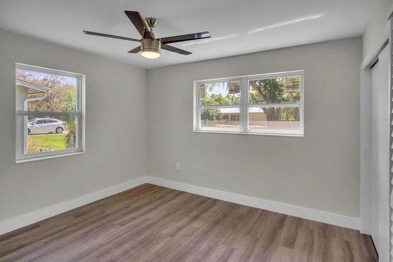 Photo of 817 SE 9th Court
