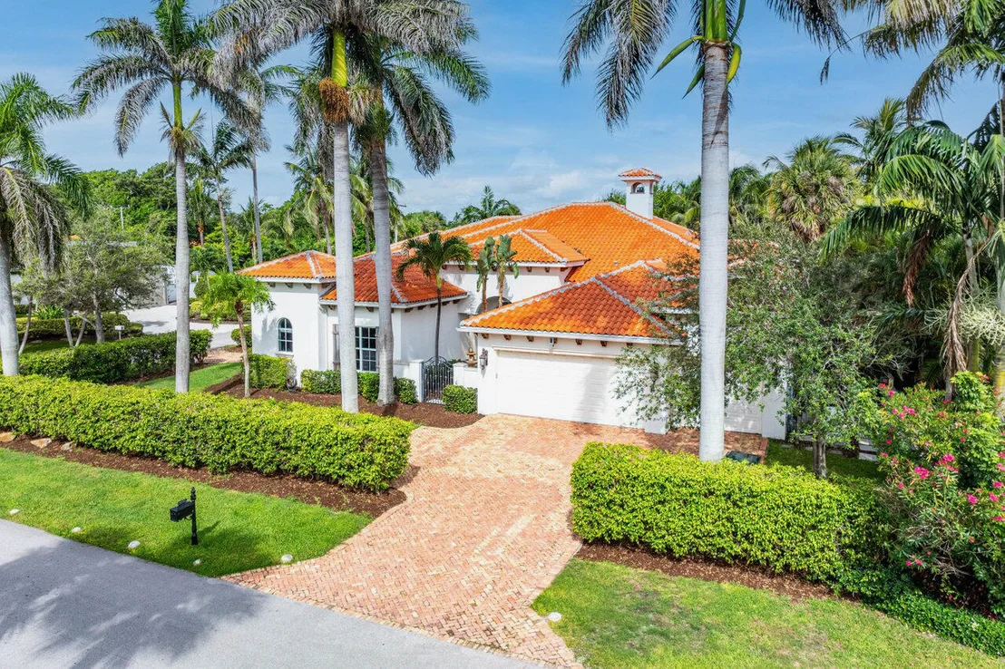 Photo of 1191 Banyan Road