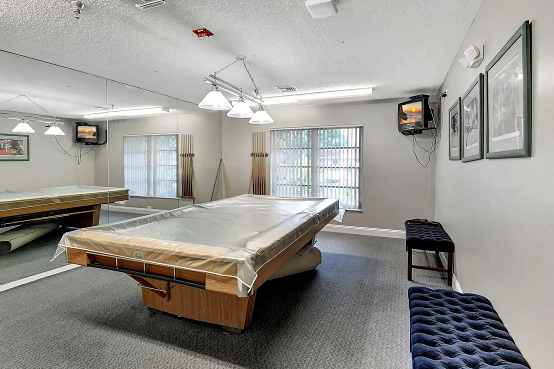 Photo of Unit C at 8081 Springtree Road