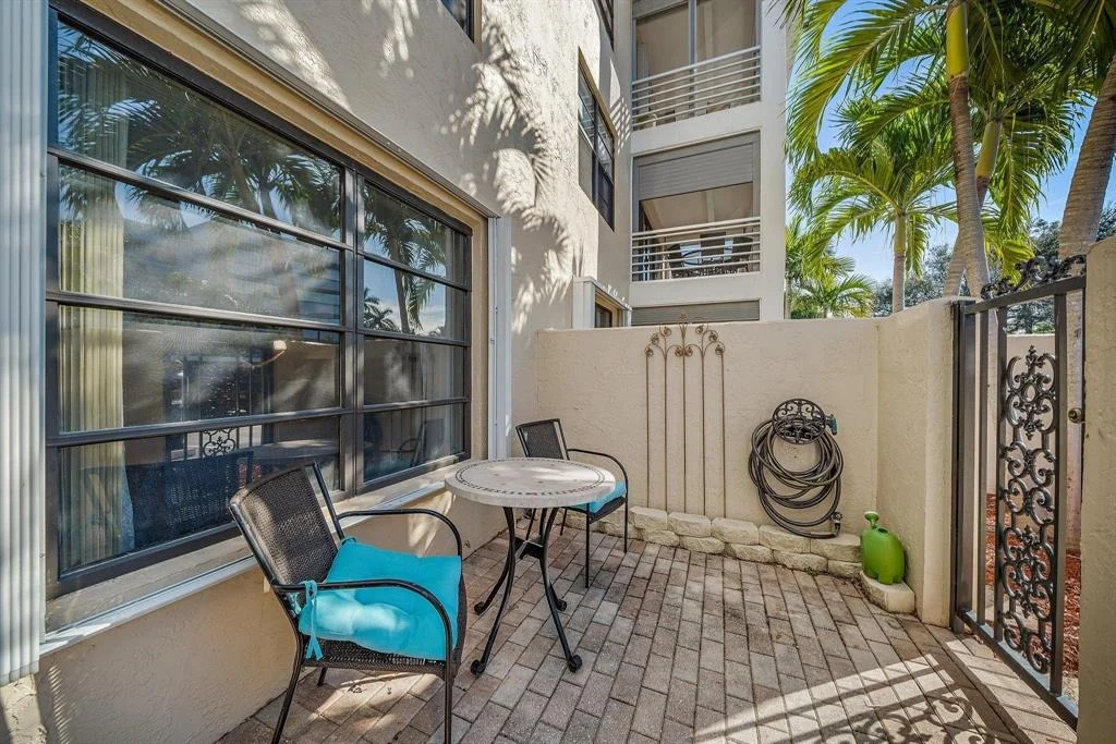 Photo of Unit 106E at 300 N Highway A1a