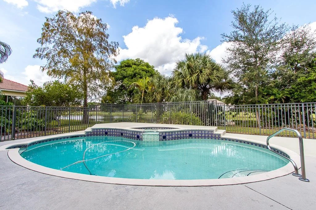 Photo of 17081 Gulf Pine Circle