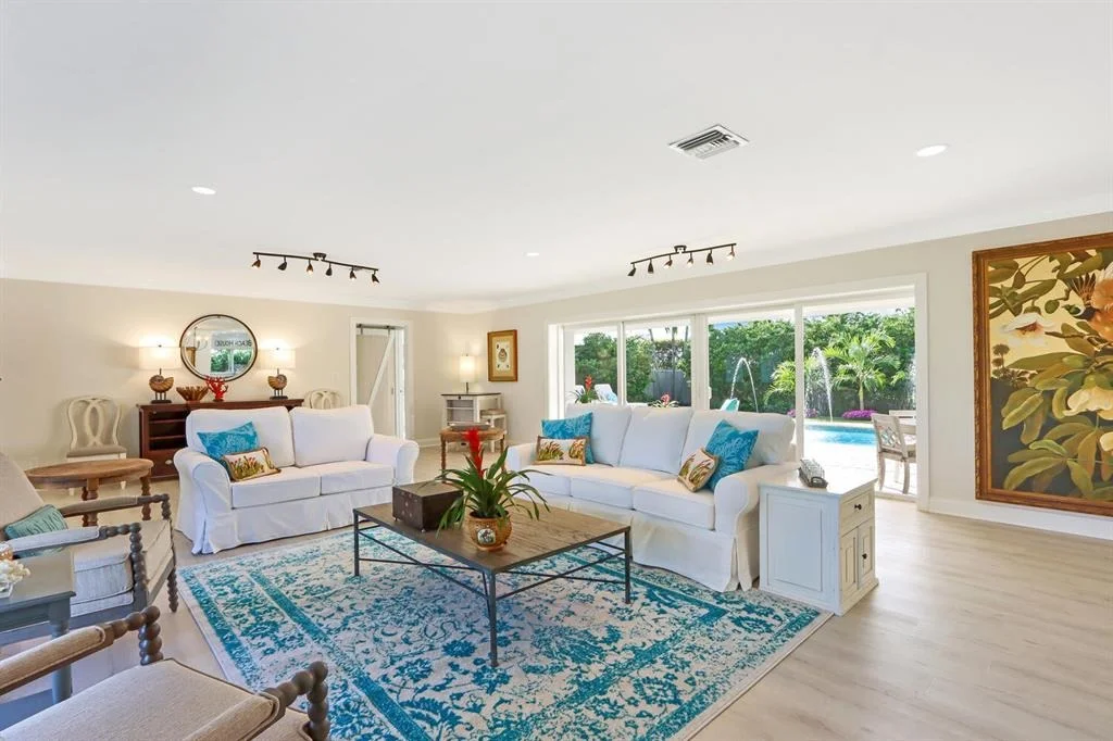 Photo of 521 Sunset Way