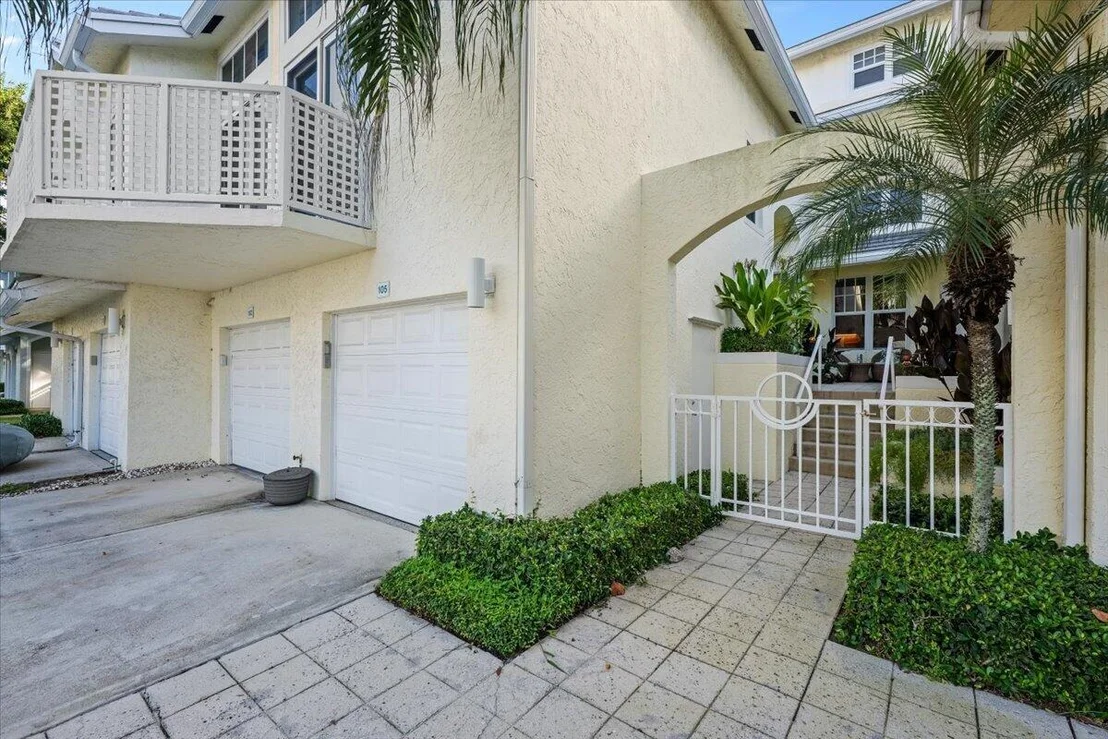 Photo of 105 MAINSAIL Circle