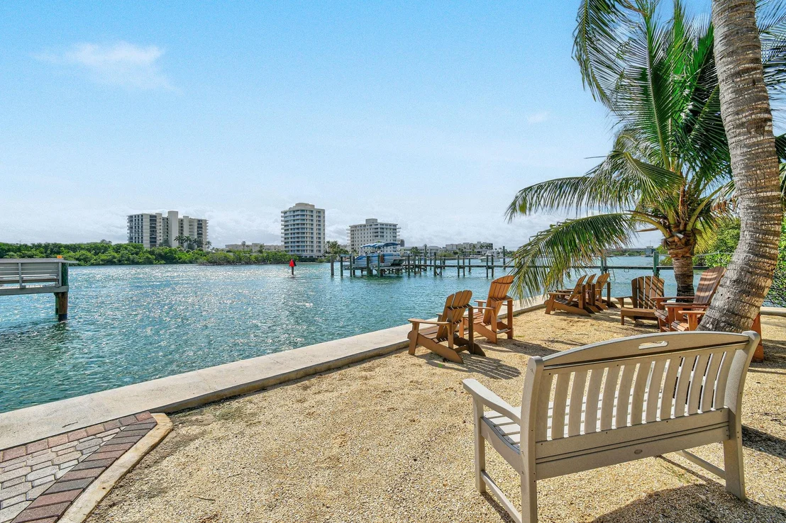 Photo of 3367 Cove Road