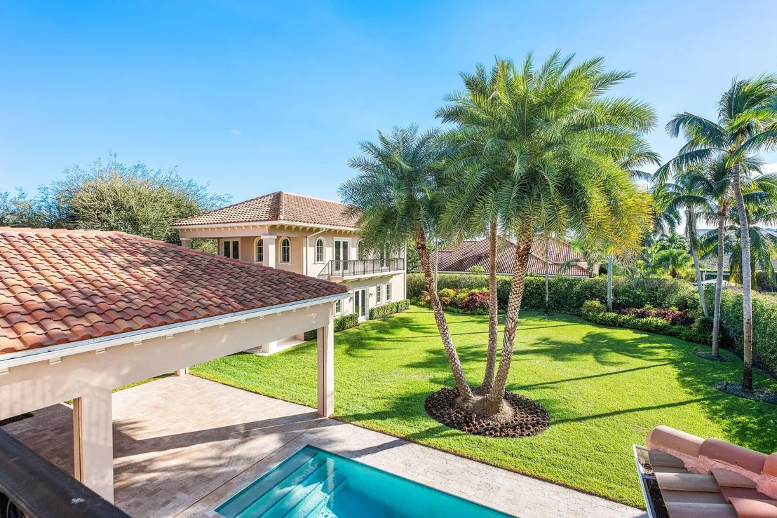 Photo of 384 Royal Palm Way