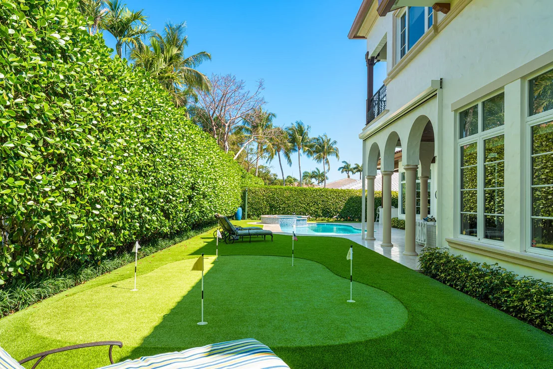 Photo of 2233 Date Palm Road