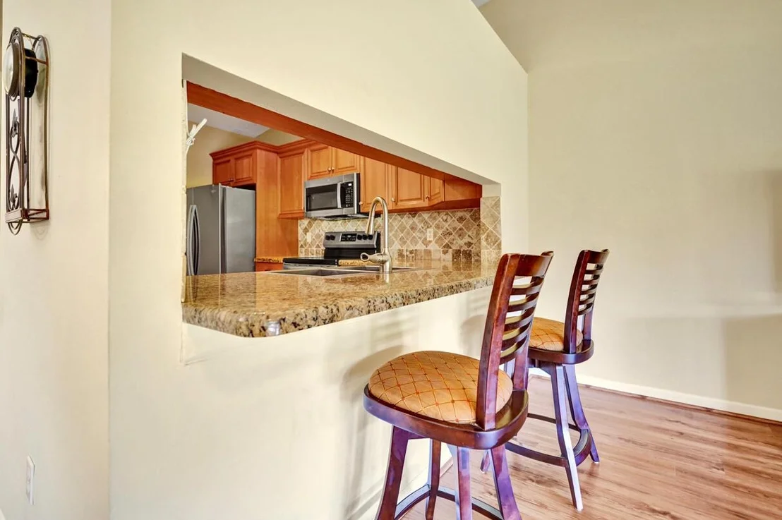 Photo of 124 Mayfair Lane