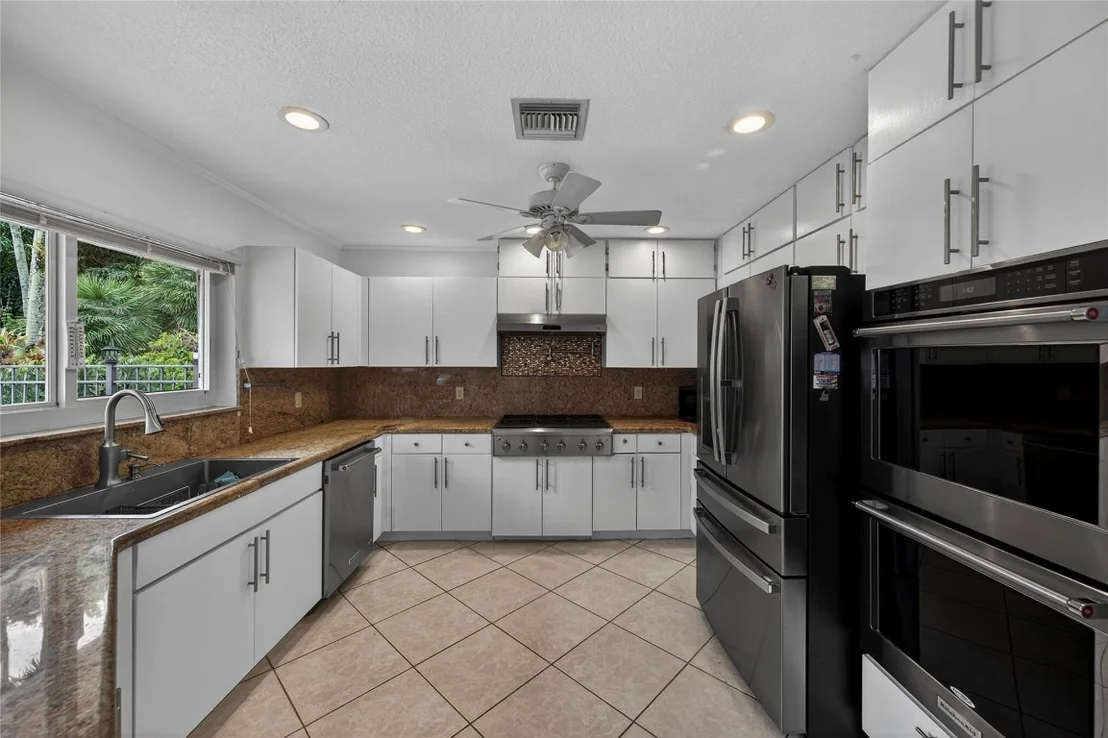 Photo of 10405 Canoe Brook Circle