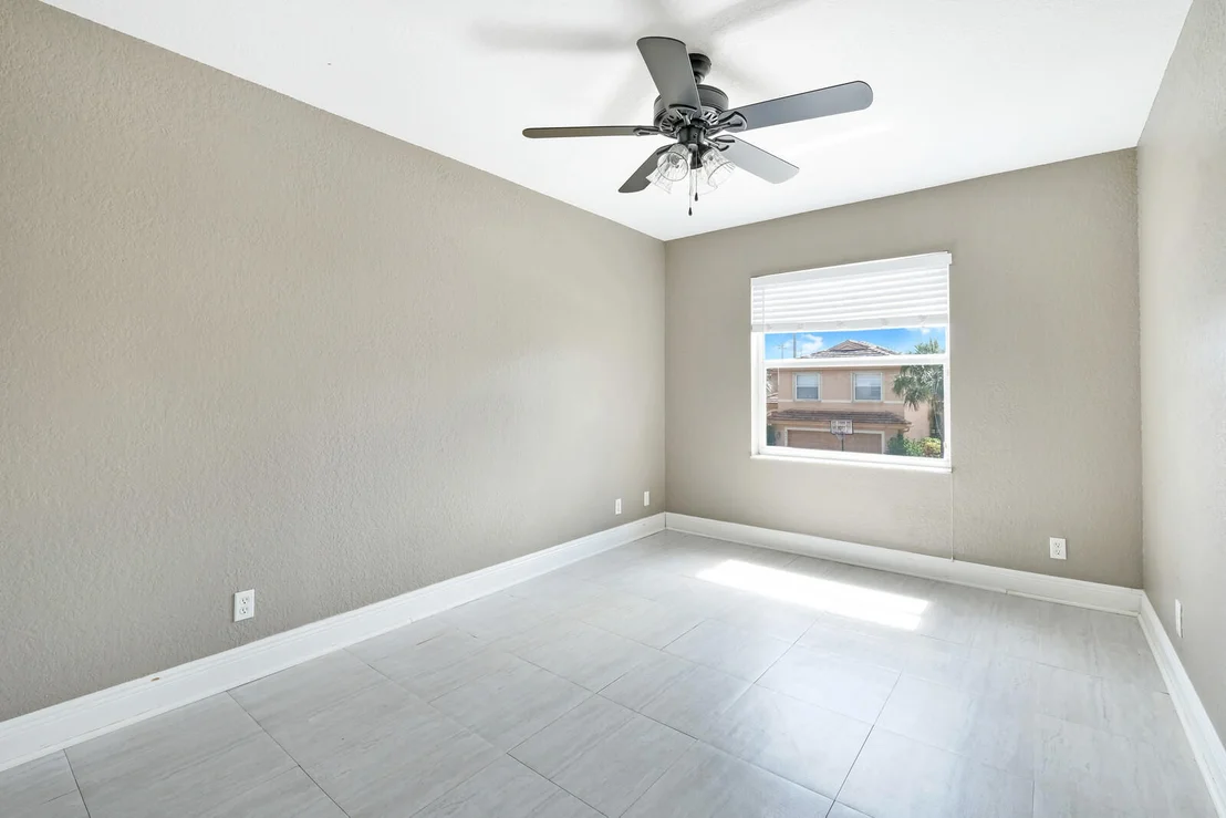 Photo of 6109 Spring Isles Boulevard