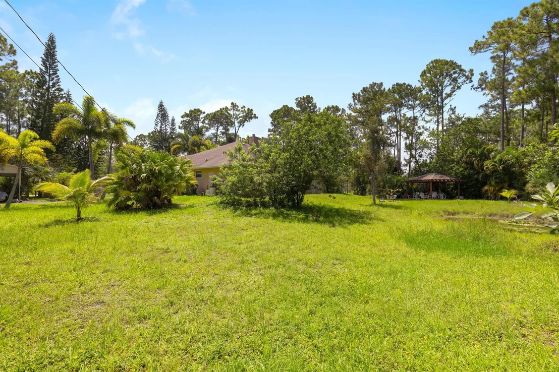Photo of 15465 85th Road N