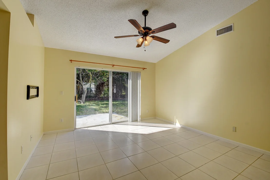 Photo of 742 W Ocean Drive