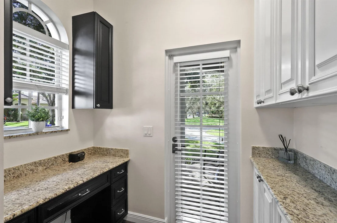 Photo of 400 Mangrove Point