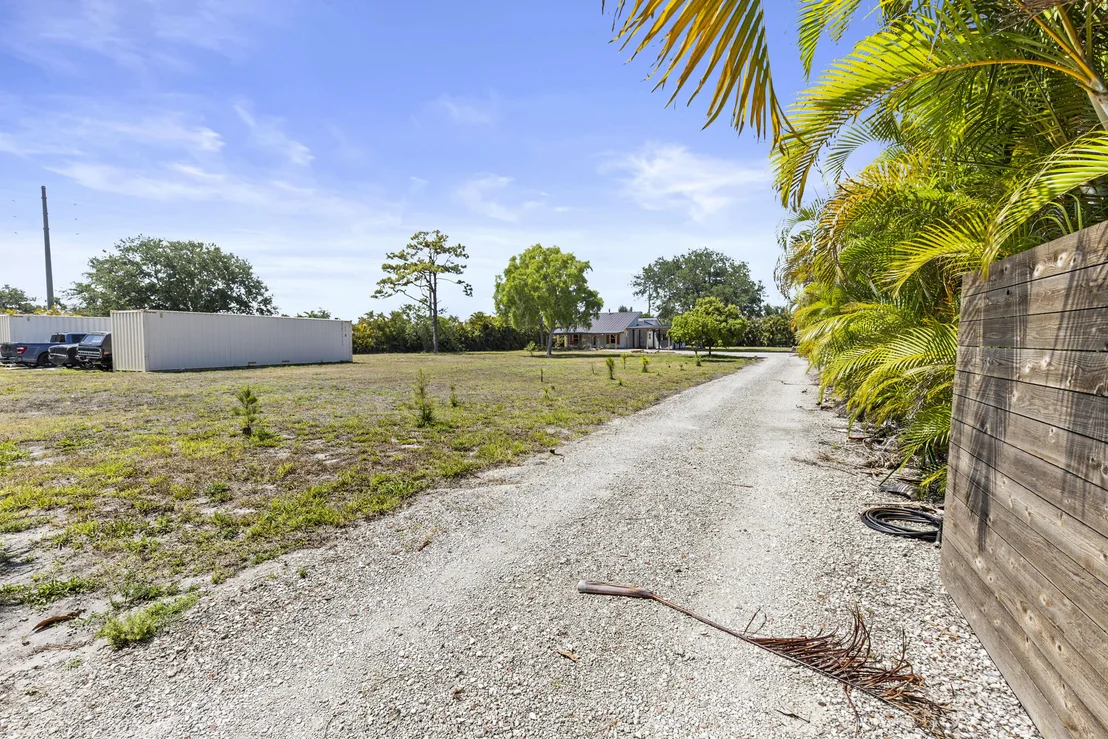 Photo of 4931 Clock Road