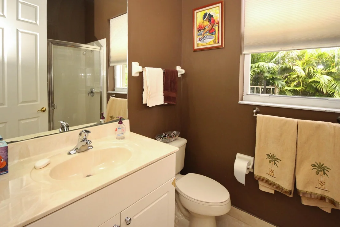 Photo of 1276 Beacon Circle