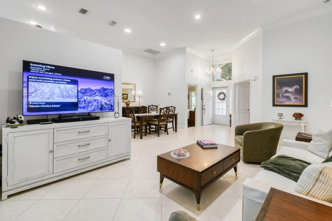 Photo of 349 Eagleton Golf Drive