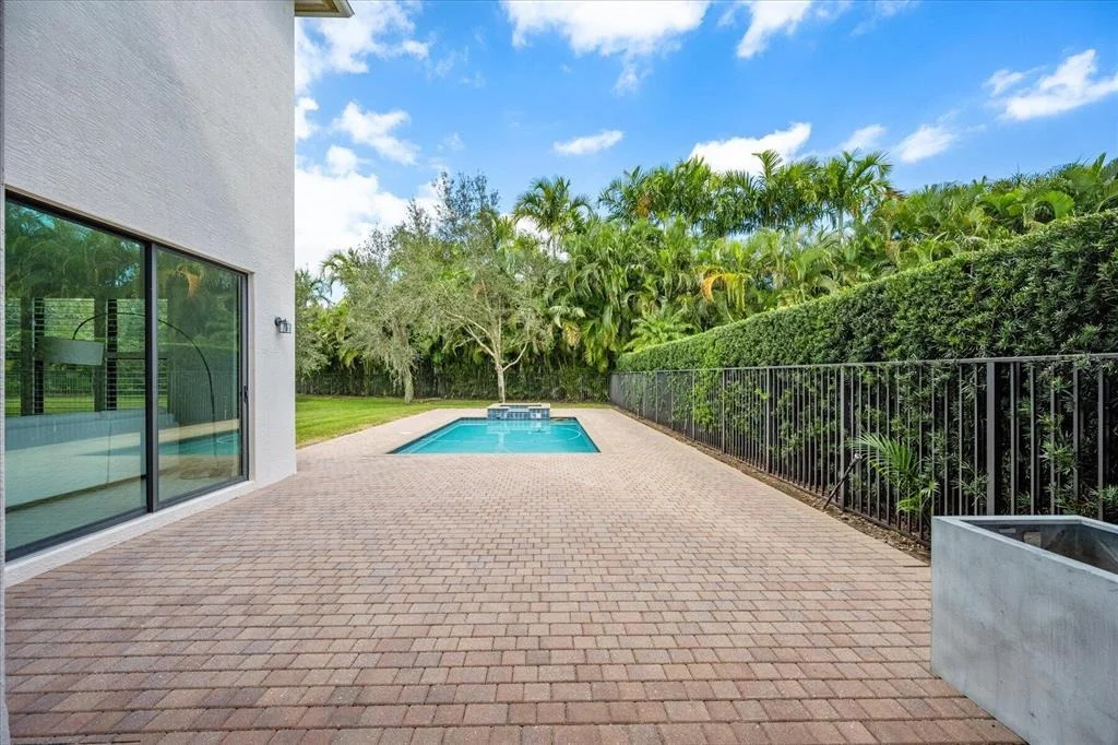 Photo of 16586 Gateway Bridge Drive