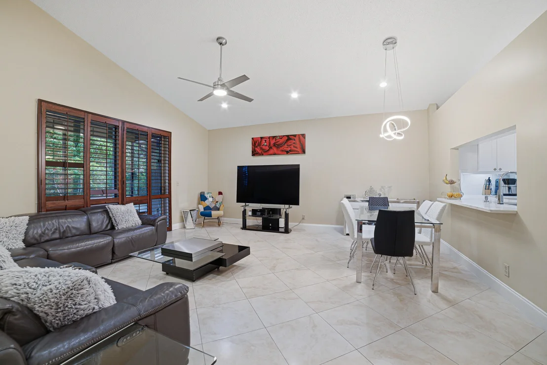 Photo of 7625 Forest Green Lane