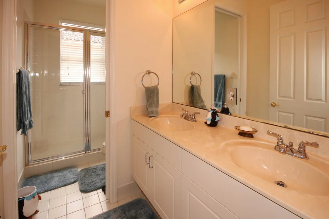 Photo of 1276 Beacon Circle