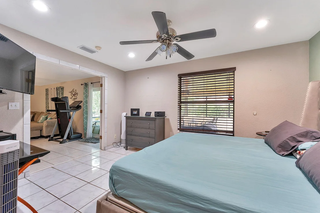 Photo of 249 SW 9th Circle