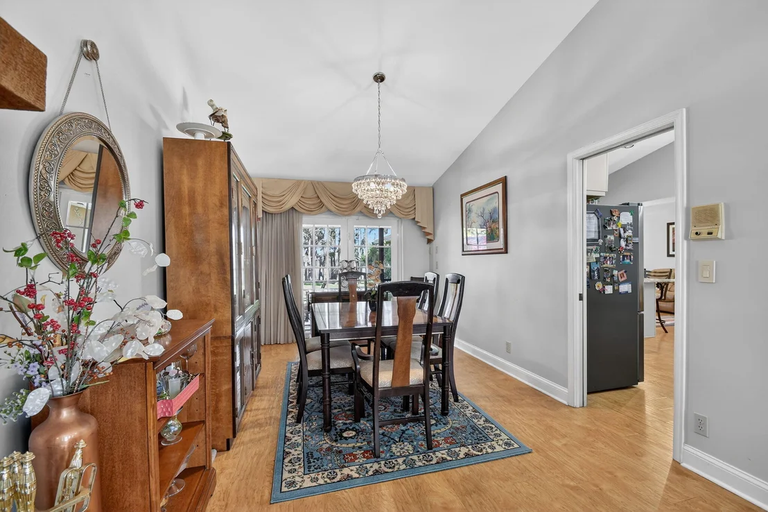 Photo of 14059 Aster Avenue