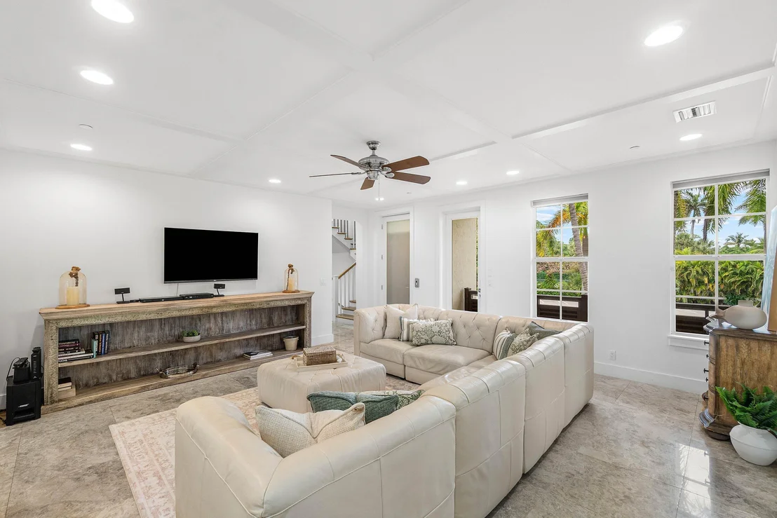 Photo of 1108 Coconut Row