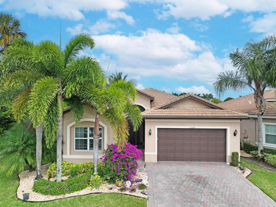 Photo of 12288 Cascade Valley Lane
