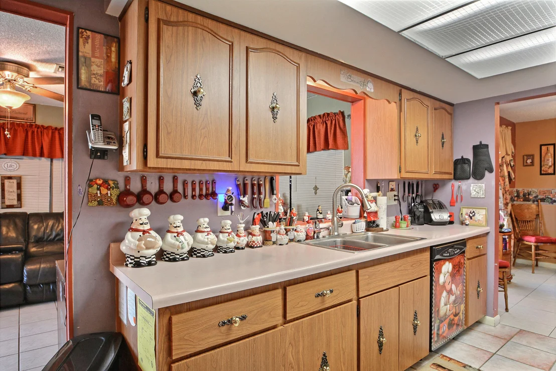 Photo of 6000 Birch Drive