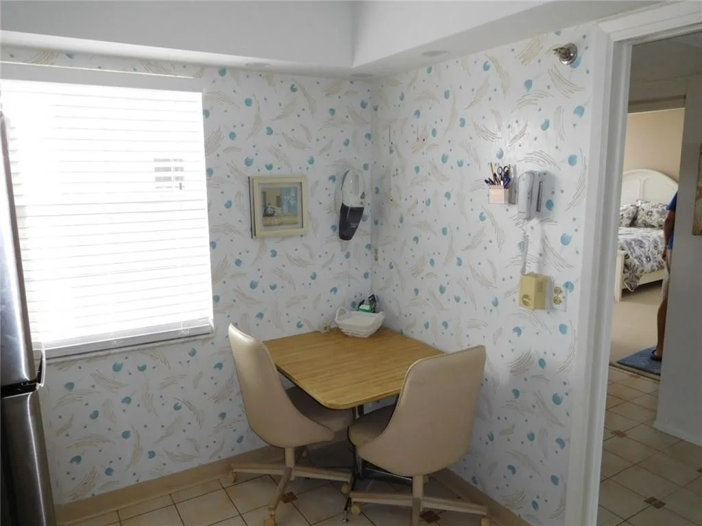 Photo of Unit 708 at 625 Oaks Drive