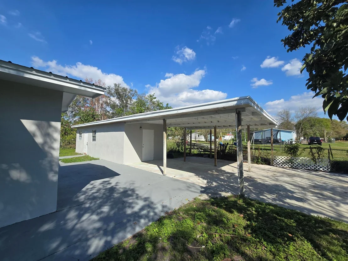 Photo of 6545 NE 8th Lane