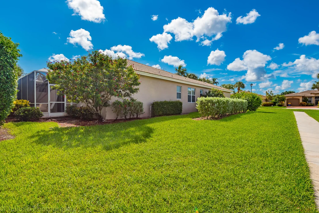 Photo of 5707 Emerald Cay Terrace