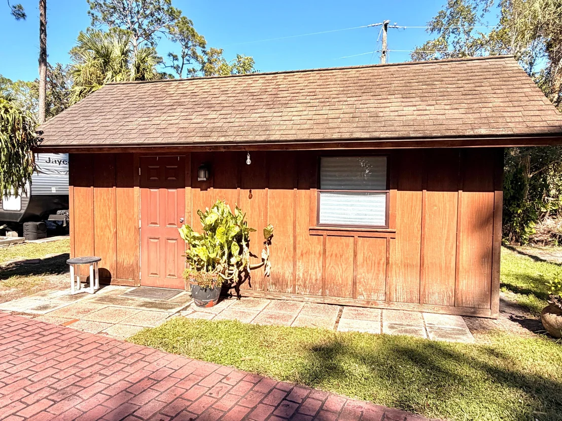 Photo of 505 SE 18th Way