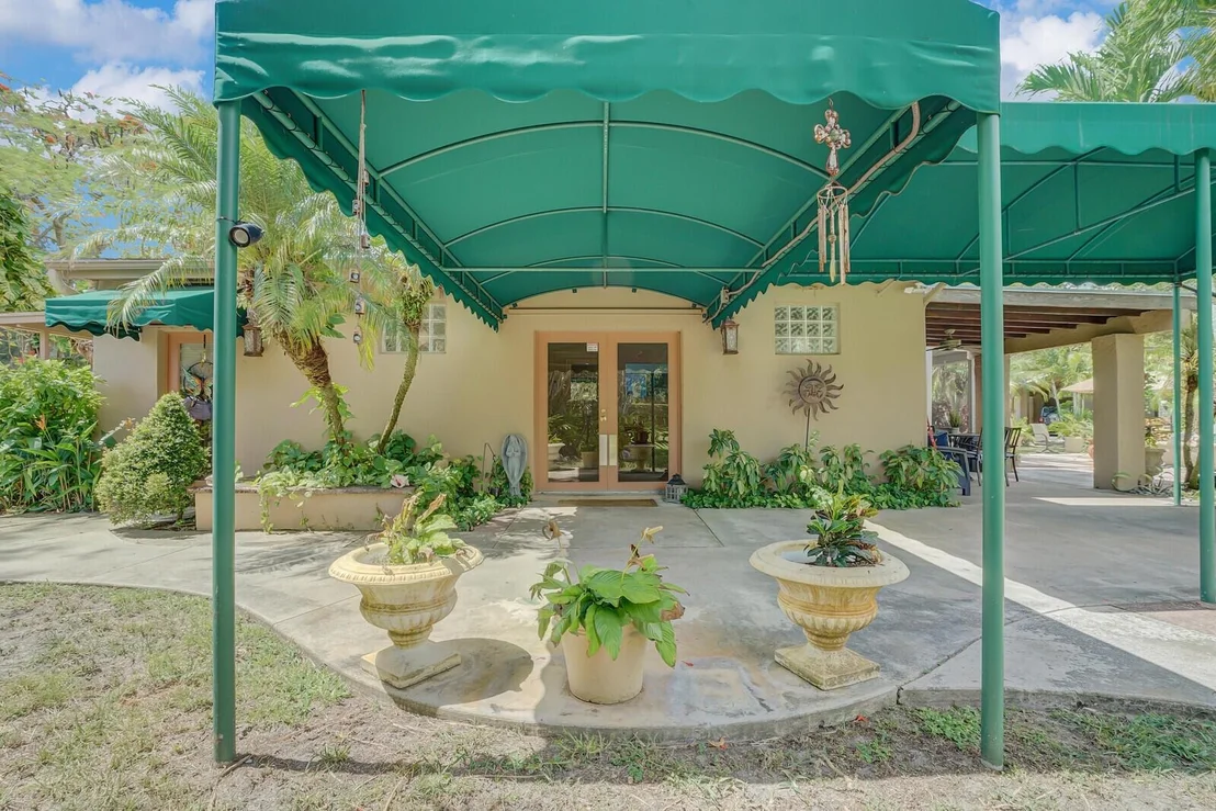 Photo of 4160 Nova Lane