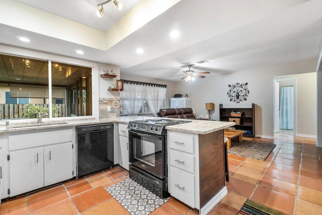 Photo of 9220 Lantern Drive