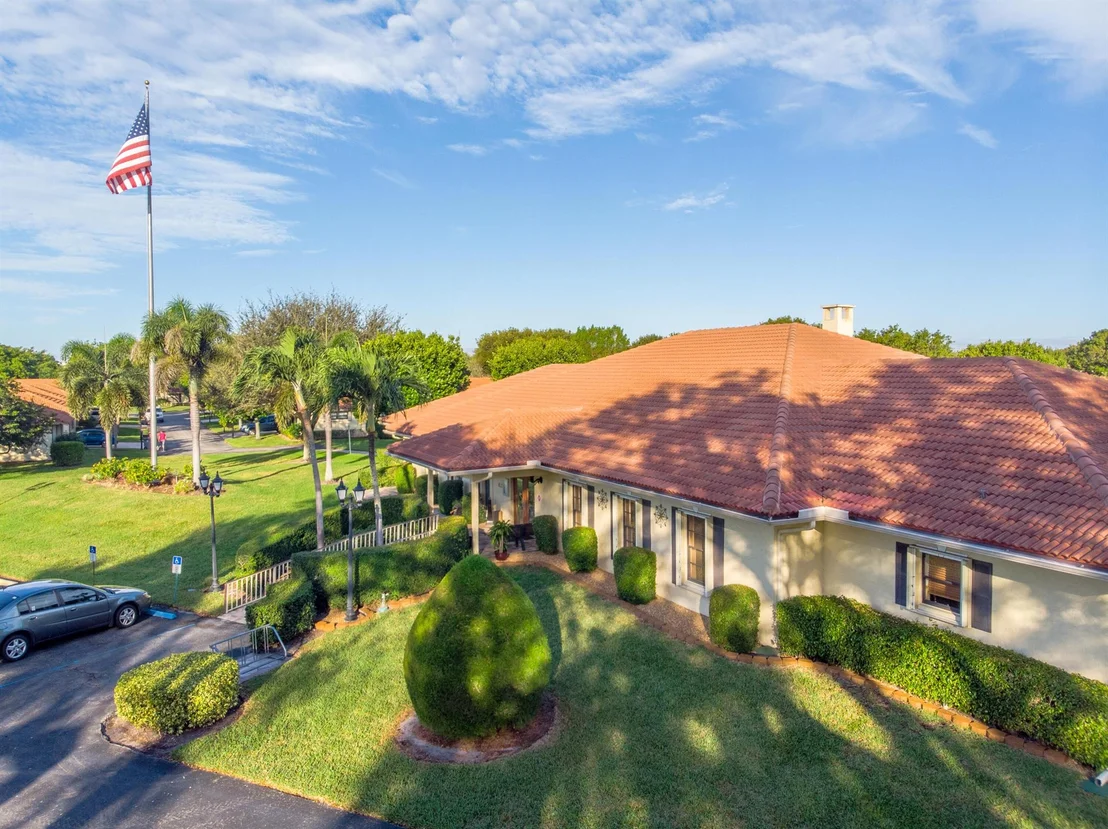 Photo of Unit A at 4635 Apple Tree Circle