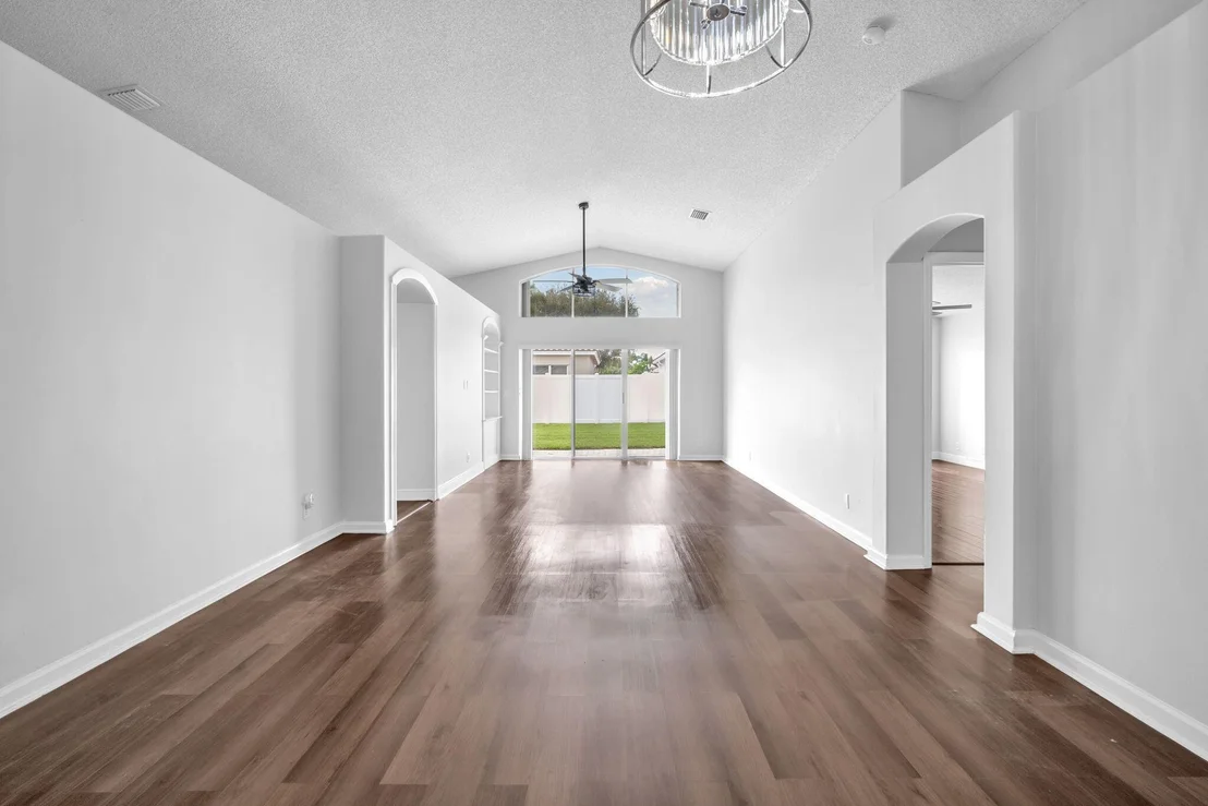 Photo of 5997 Las Colinas Circle