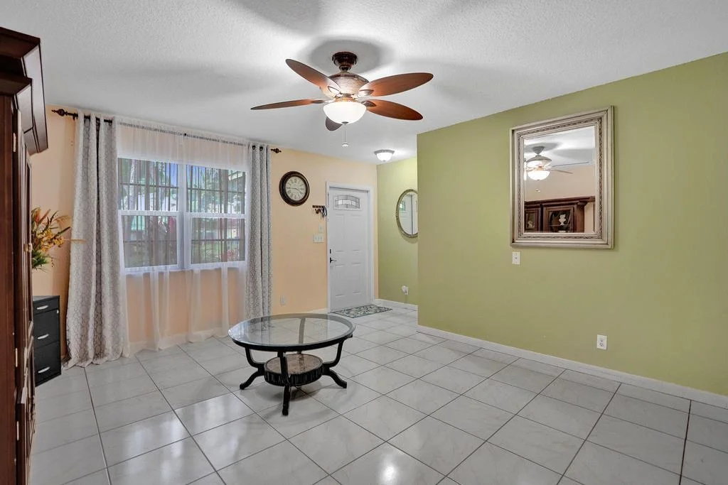 Photo of 5386 Sunrise Boulevard