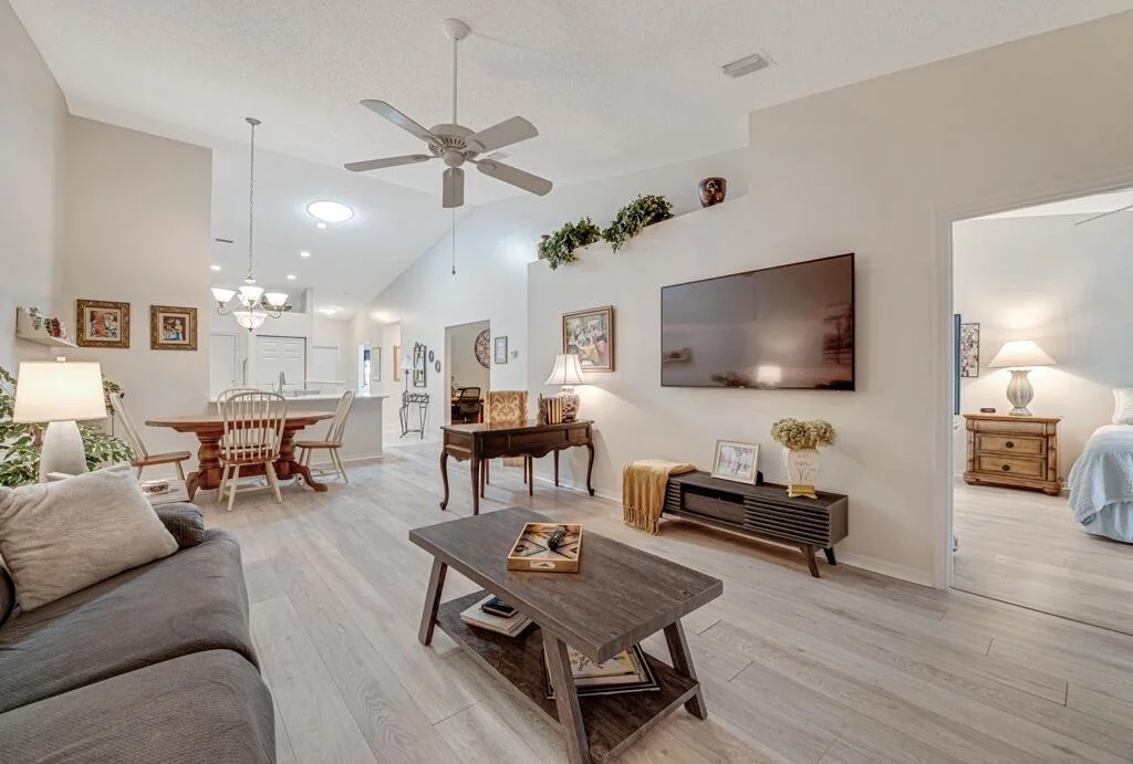 Photo of 8476 Logia Circle