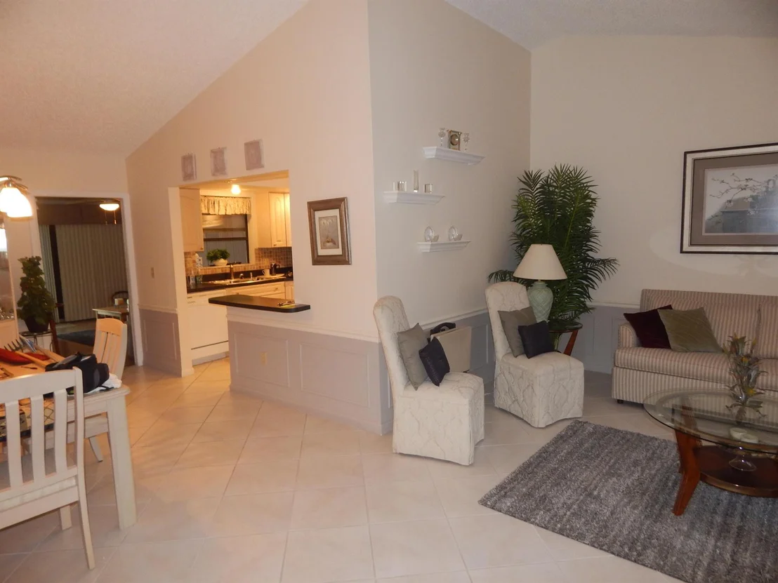 Photo of 6239 Lakemont Circle
