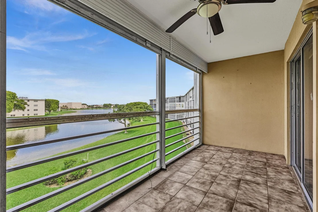 Photo of 3076 Cornwall D