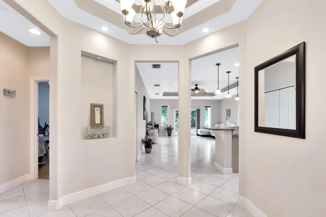 Photo of 17580 Cinquez Park Road E