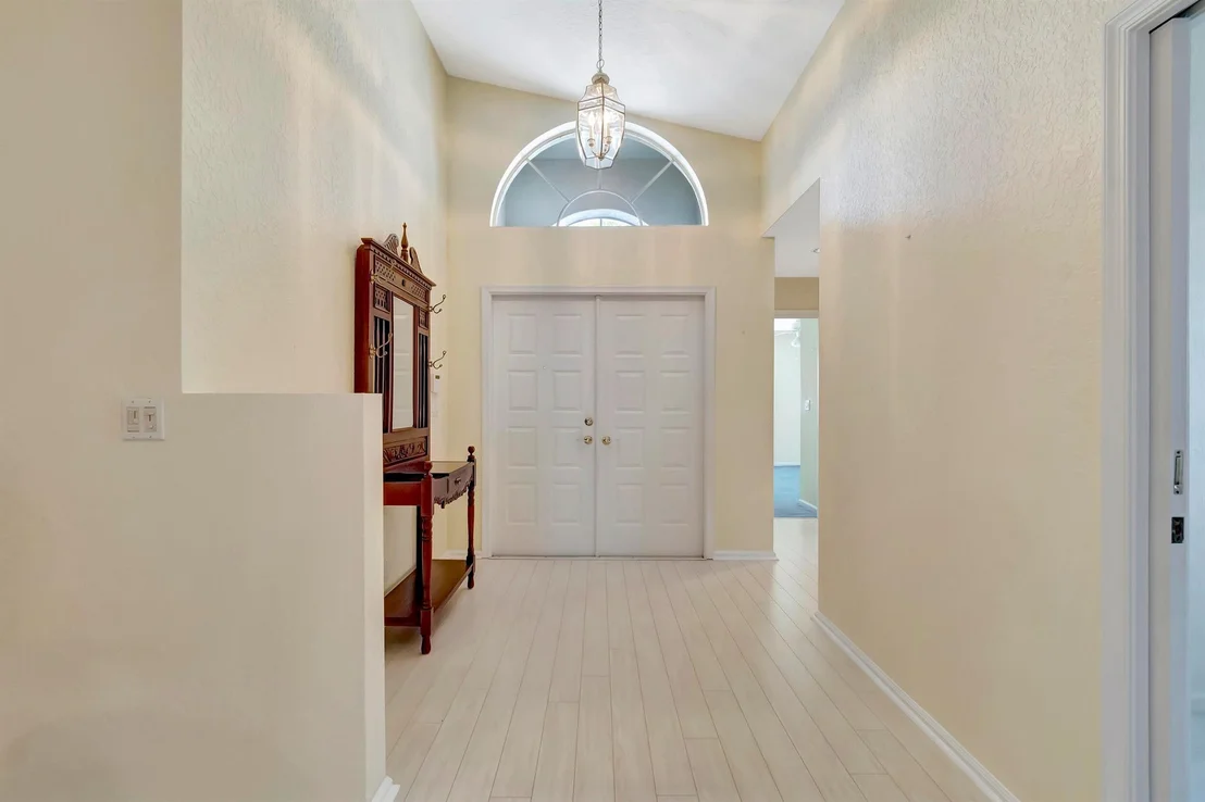 Photo of 10847 Crystal Key Lane