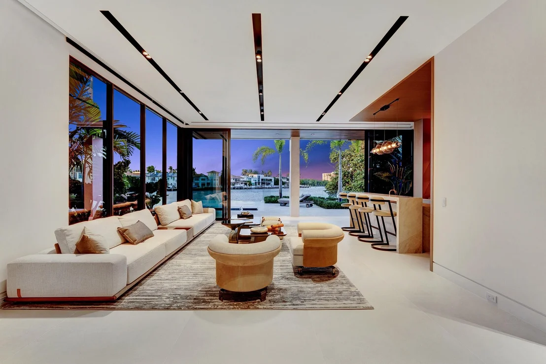 Photo of 829 Orchid Drive